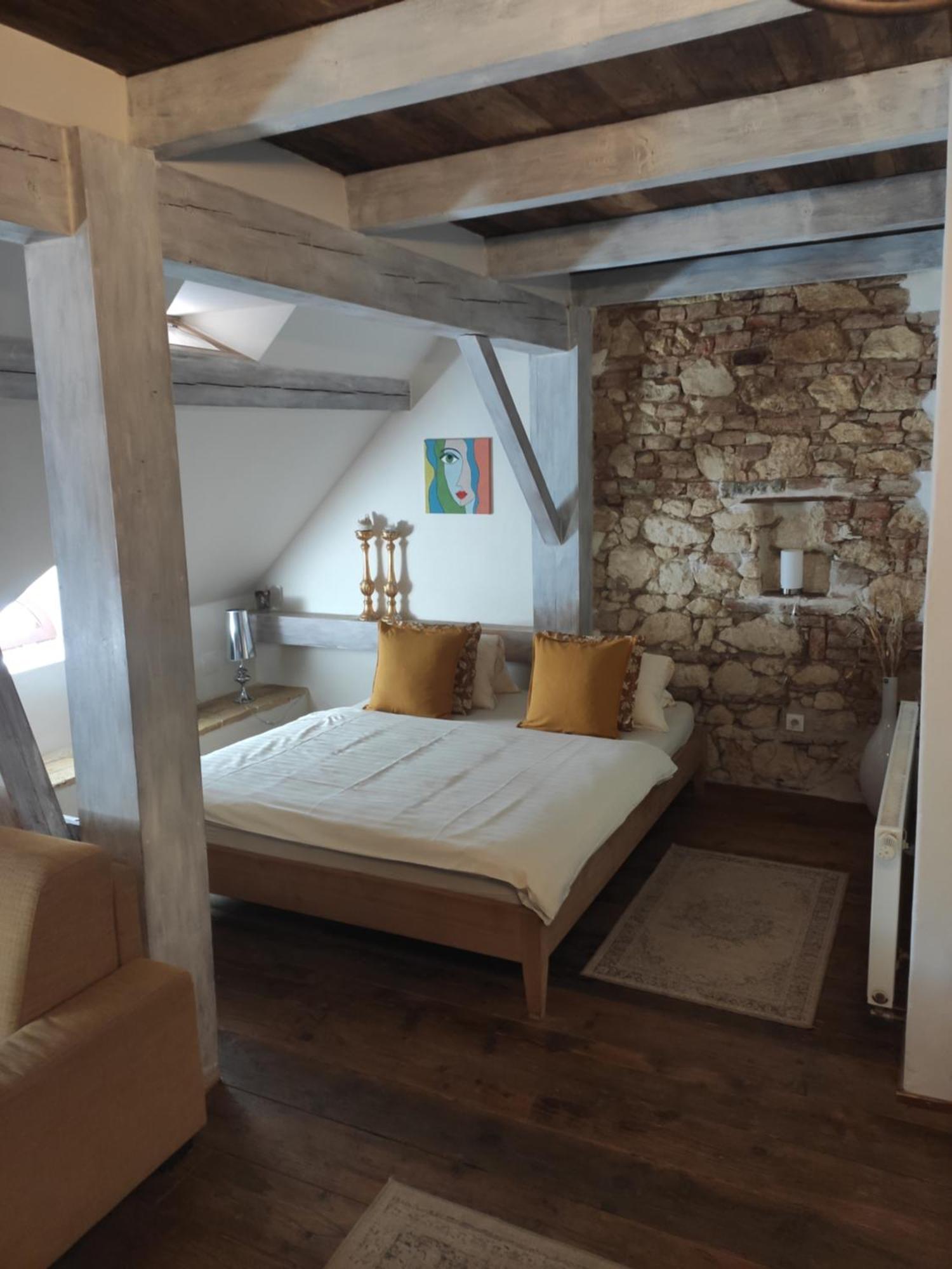 Apartmany Antico Mikulov Buitenkant foto