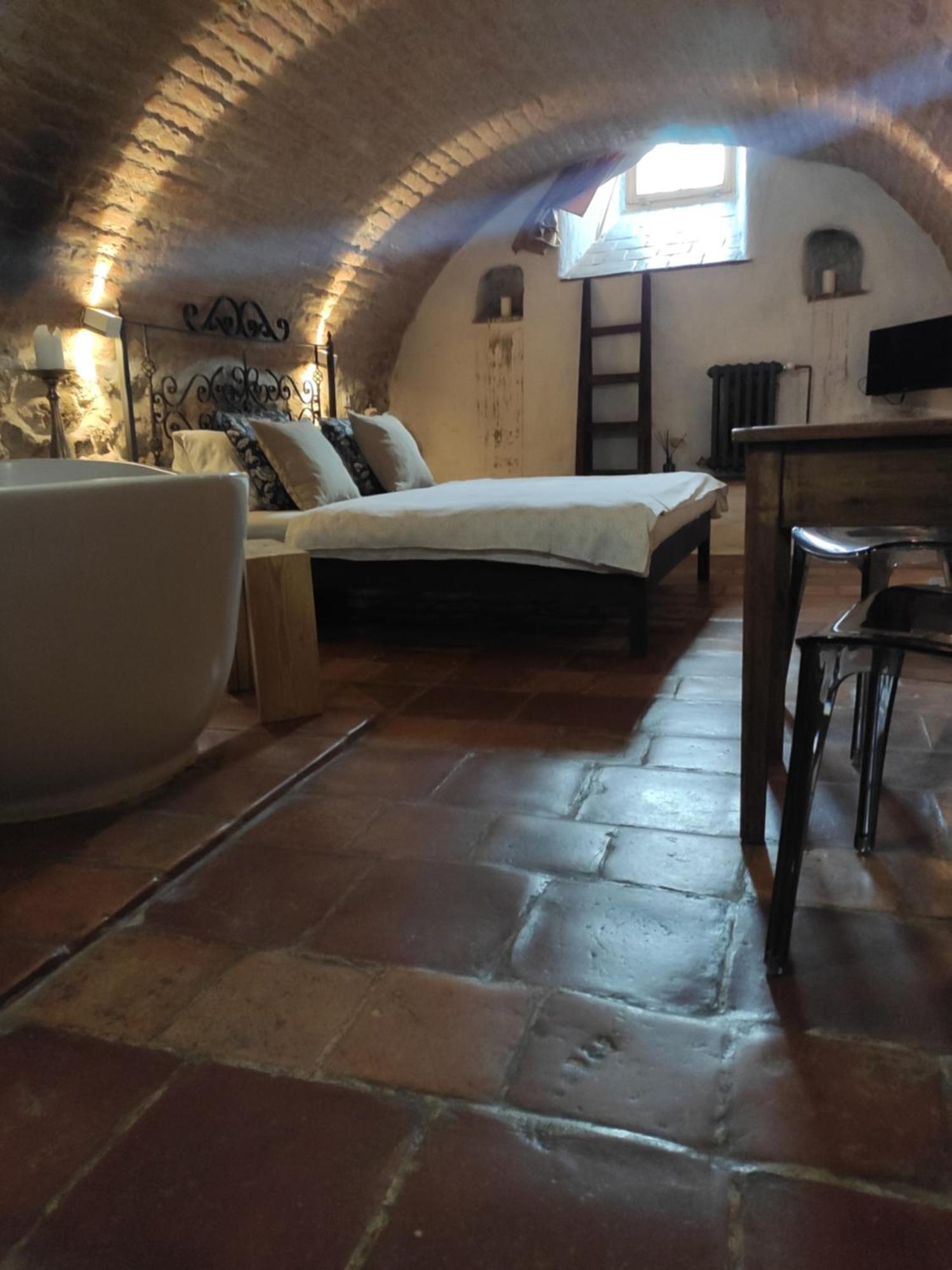 Apartmany Antico Mikulov Buitenkant foto