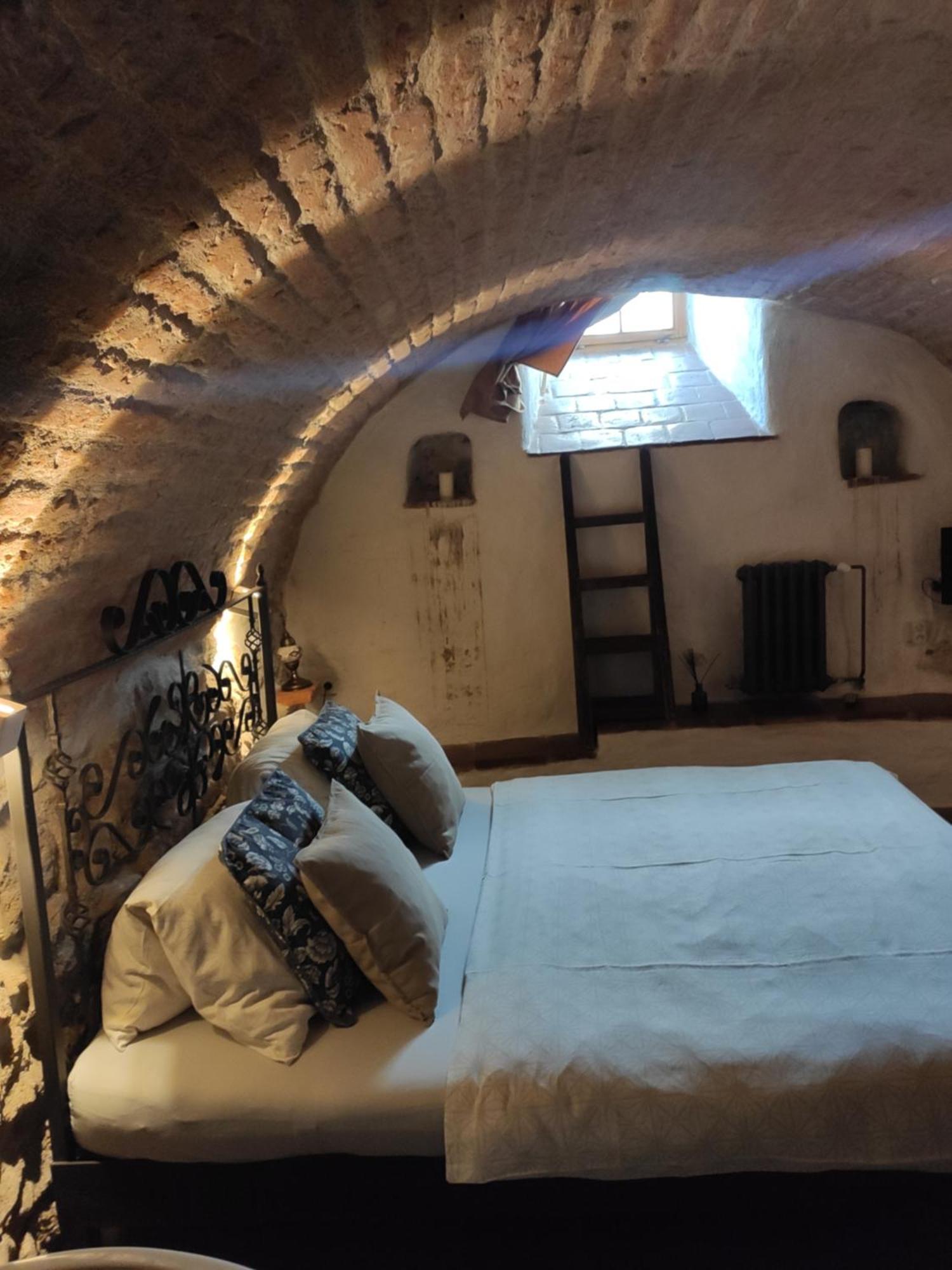 Apartmany Antico Mikulov Buitenkant foto